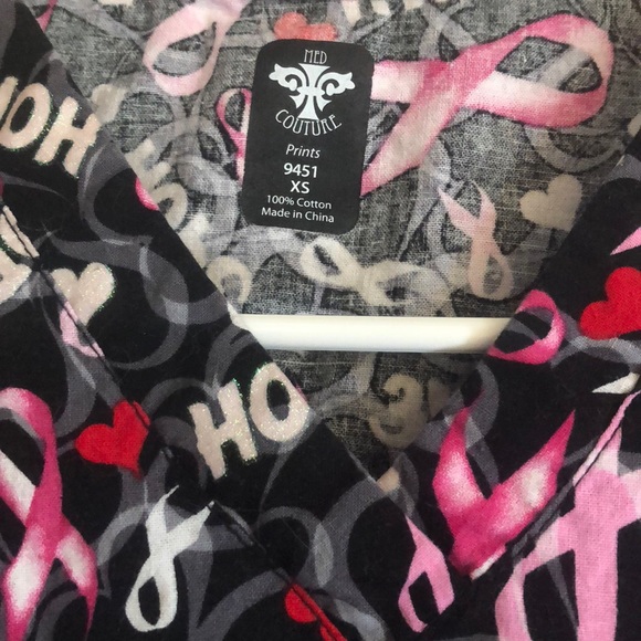 XS Scrub Top - Picture 2 of 2